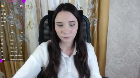 Snapshot of katecrash chatting on March 10, 2025, 1:43 pm YourKate online show from March 10, 2025, 1:43 pm