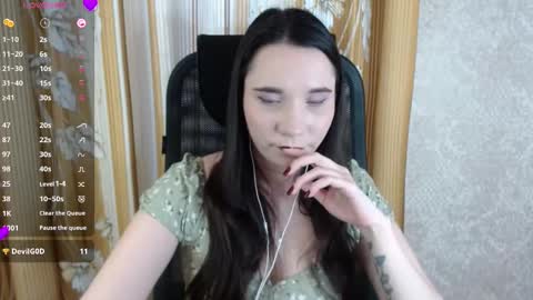 Snapshot of katecrash chatting on March 11, 2025, 1:45 pm YourKate online show from March 11, 2025, 1:45 pm