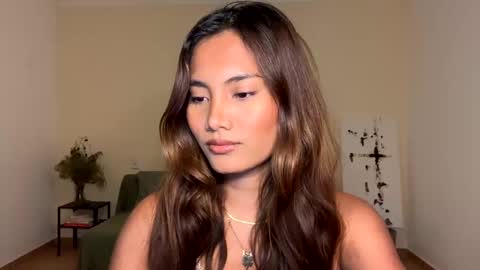 Kate Dami online show from December 3, 2024, 3:55 pm