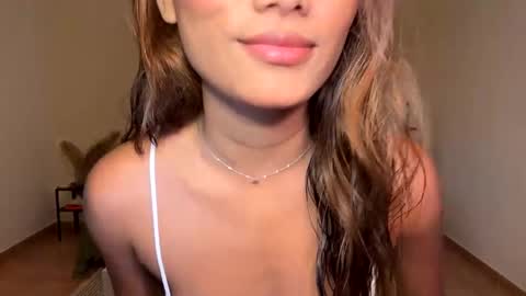 Kate Dami online show from December 11, 2024, 3:47 pm