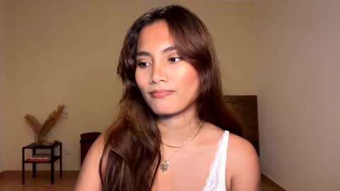 Kate Dami online show from February 21, 2025, 3:10 pm