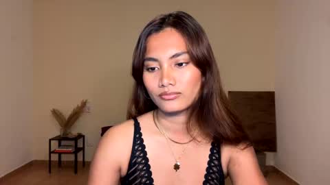 Kate Dami online show from February 22, 2025, 4:19 pm
