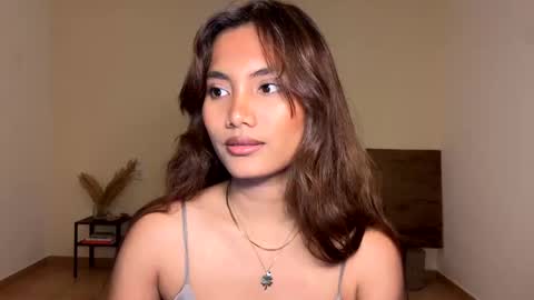 Kate Dami online show from February 24, 2025, 3:31 pm
