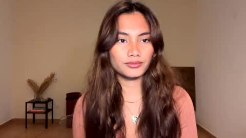 Kate Dami online show from February 25, 2025, 4:00 pm