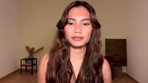 Kate Dami online show from March 8, 2025, 9:18 pm
