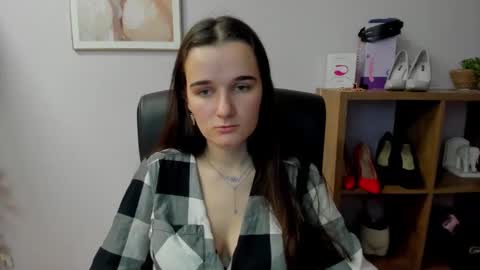 Snapshot of katedesire chatting on December 21, 2025, 8:27 pm Kate online show from December 21, 2025, 8:27 pm