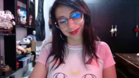 Kateeen18 online show from November 20, 2025, 5:18 am