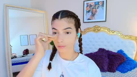katee Martinez online show from April 22, 2026, 7:26 pm