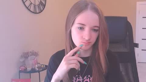 Snapshot of katekayer chatting on September 18, 2025, 8:38 am katekayer online show from September 18, 2025, 8:38 am