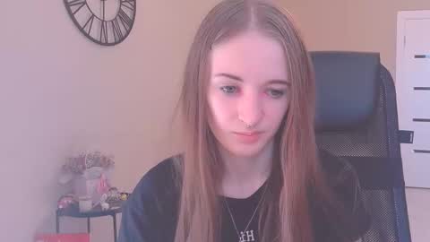 Snapshot of katekayer chatting on October 1, 2025, 8:53 am katekayer online show from October 1, 2025, 8:53 am