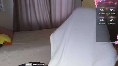 Snapshot of kateleoo chatting on October 23, 2025, 12:04 pm Im Kate  online show from October 23, 2025, 12:04 pm