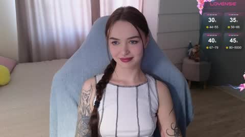 Im Kate  online show from May 11, 2026, 11:38 am