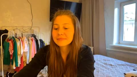 Eshly online show from June 4, 2026, 12:44 pm