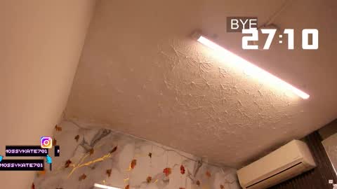 Im Katherine but call me Kate  online show from December 3, 2025, 12:14 pm