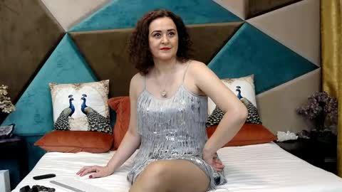 KateQueenston --  online show from May 22, 2026, 4:45 pm