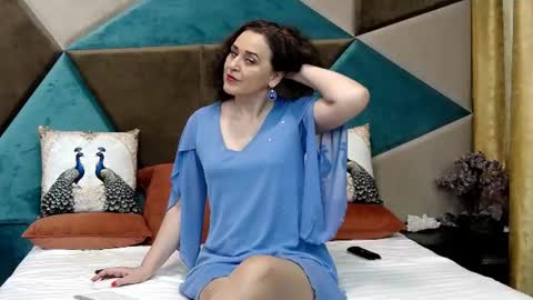 KateQueenston --  online show from June 26, 2026, 9:08 pm