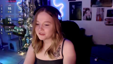 Lisa online show from December 10, 2024, 9:22 pm