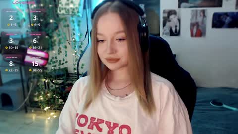 Lisa online show from February 3, 2025, 6:49 pm