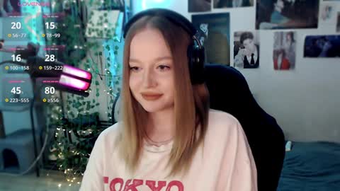 Lisa online show from February 3, 2025, 9:50 pm