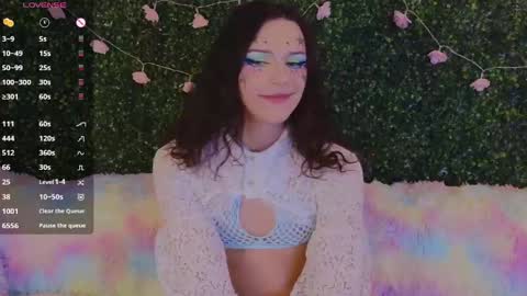 Katerina online show from May 7, 2026, 6:13 pm