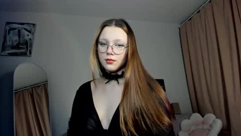 KATE online show from March 12, 2026, 3:51 pm