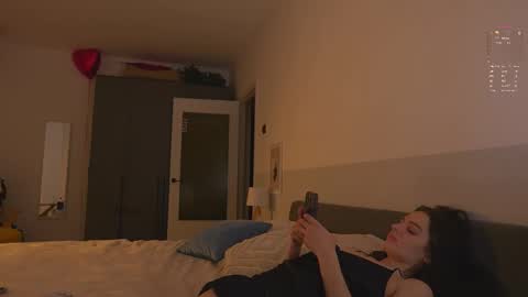 Snapshot of katesee chatting on February 17, 2026, 11:33 pm katesee online show from February 17, 2026, 11:33 pm