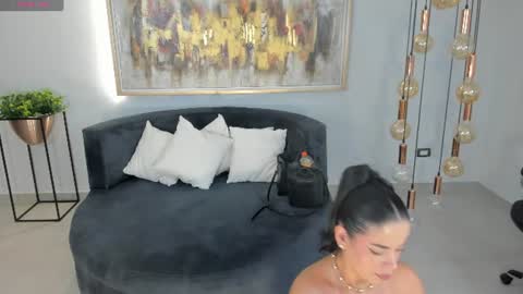 Snapshot of katesunder chatting on June 30, 2026, 5:52 am K A T E online show from June 30, 2026, 5:52 am