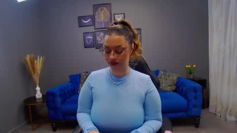 Kate online show from December 3, 2024, 6:17 pm