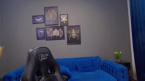 Kate online show from December 8, 2024, 12:40 am