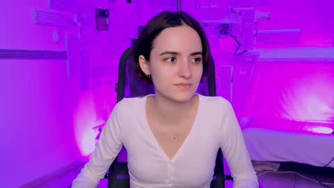 Snapshot of katewillows chatting on March 1, 2026, 4:36 am katewillows online show from March 1, 2026, 4:36 am