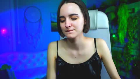 Snapshot of katewillows chatting on March 23, 2026, 8:40 am katewillows online show from March 23, 2026, 8:40 am