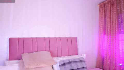 Snapshot of kath_rosee chatting on October 8, 2025, 8:28 pm   online show from October 8, 2025, 8:28 pm