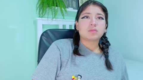 K A T H E  online show from September 29, 2025, 11:48 am