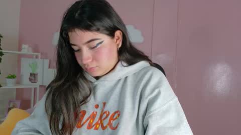 K A T H E  online show from October 10, 2025, 12:26 pm