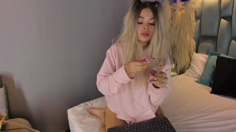 KatheGomez  online show from December 24, 2024, 5:13 pm