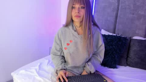 KatheGomez  online show from January 5, 2025, 3:13 pm