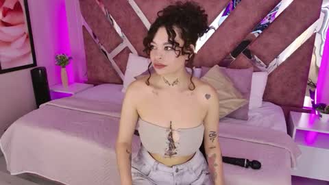 Snapshot of kathegomez_ chatting on May 15, 2026, 3:46 am KatheGomez online show from May 15, 2026, 3:46 am