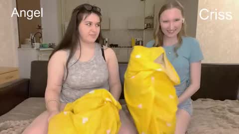 Angel and Kriss online show from March 27, 2026, 4:51 pm