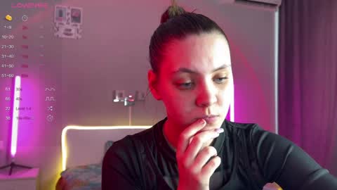 katherine__ross online show from May 5, 2026, 2:25 pm