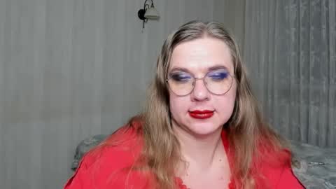 Snapshot of katherine_violet chatting on March 7, 2026, 12:29 am Katherina online show from March 7, 2026, 12:29 am