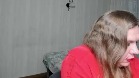 Snapshot of katherine_violet chatting on March 13, 2026, 11:00 pm Katherina online show from March 13, 2026, 11:00 pm