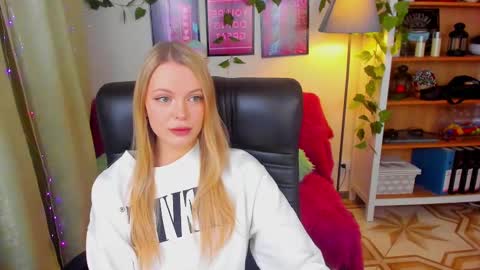 Katherine online show from March 11, 2025, 4:29 pm