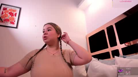 Katherin  online show from November 27, 2025, 11:34 am