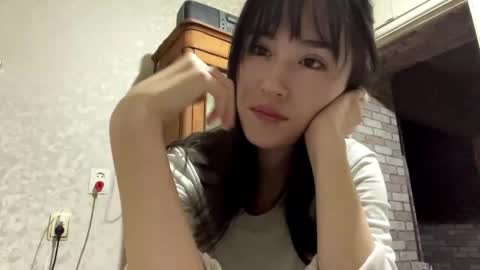 Ayumi online show from September 25, 2025, 6:22 pm