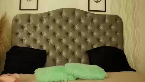 kathh_latorre online show from March 12, 2026, 1:39 pm