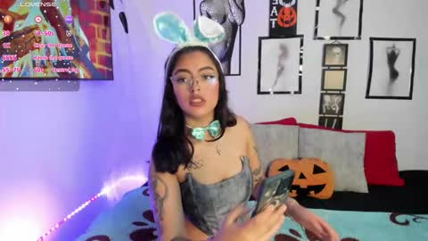 Snapshot of kathhoney1 chatting on October 11, 2025, 3:39 am Kath online show from October 11, 2025, 3:39 am