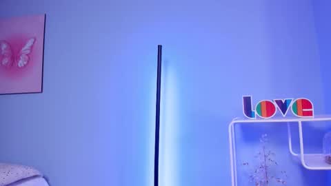 Kathia  online show from November 12, 2025, 4:13 am