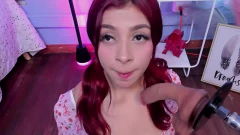 Kathia  online show from December 3, 2025, 4:42 am