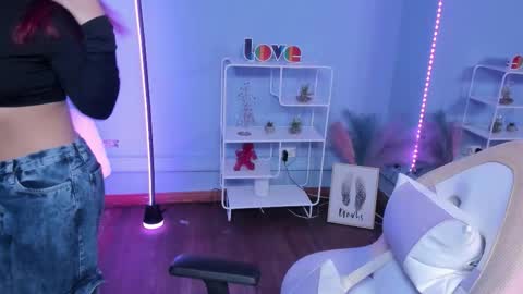 Kathia  online show from February 3, 2026, 4:10 am