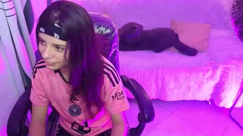 kathie_lozada online show from September 19, 2025, 5:42 am